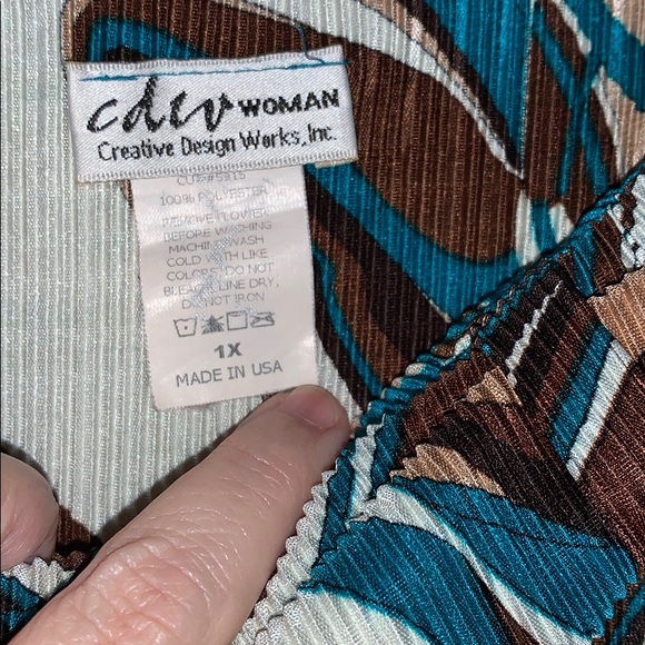 Top - Picture 5 of 6